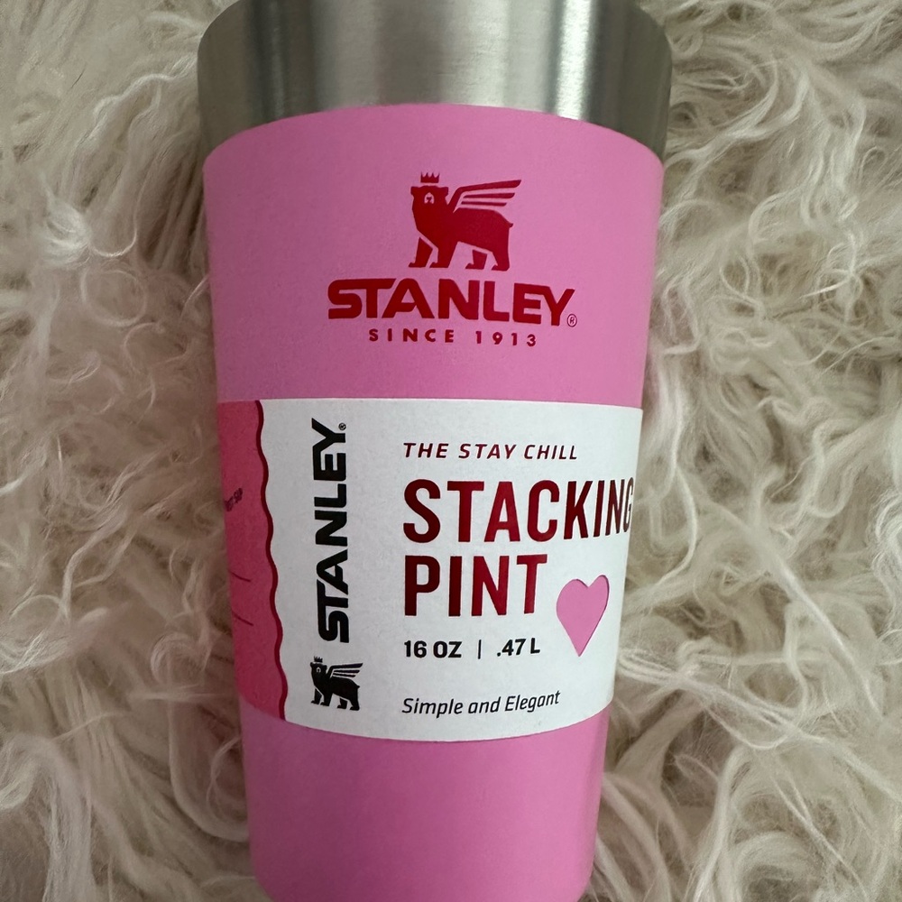 Stanley Valentine’s Stacking Pint🩷🩷🩷